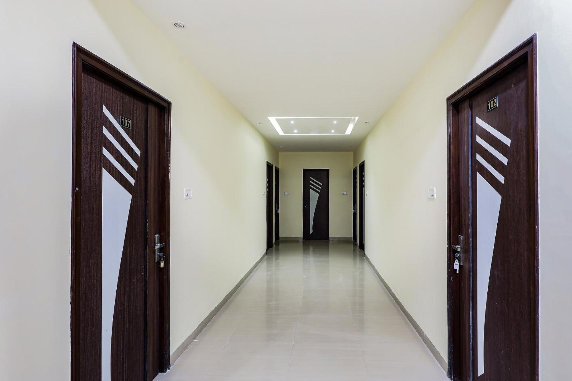 Oyo Hotel Relax Indore Zewnętrze zdjęcie